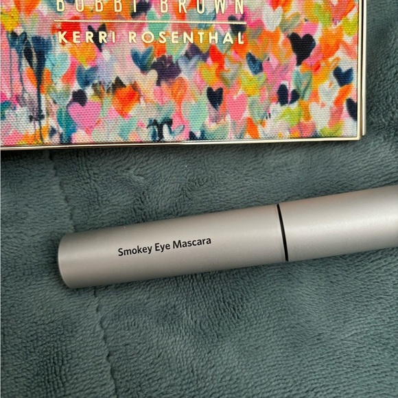 Bobbi Brown Shining Moment Eye Shadow Palette Set - Picture 2 of 4